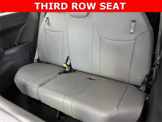 2025 Toyota Sienna XLE 8 Passenger