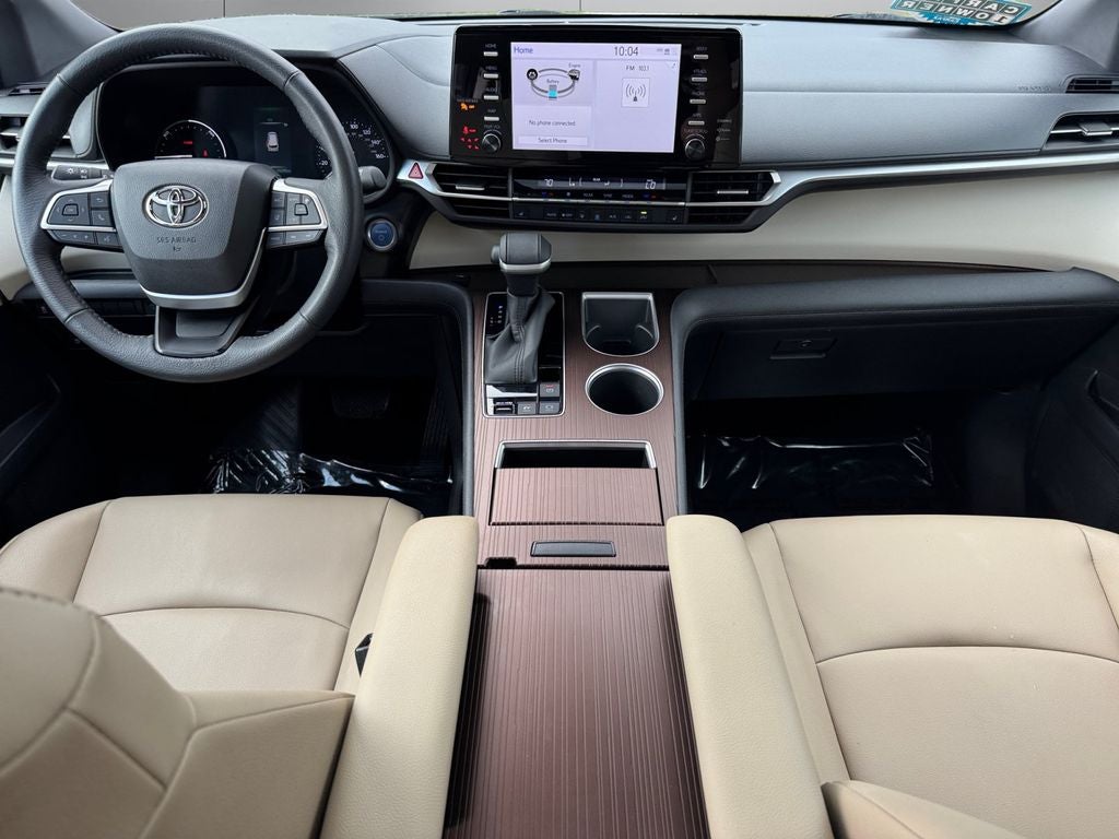 2022 Toyota Sienna XLE 8 Passenger