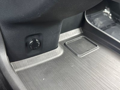 2022 Toyota Sienna XLE 8 Passenger