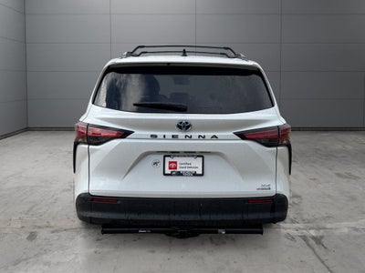 2022 Toyota Sienna XLE 8 Passenger