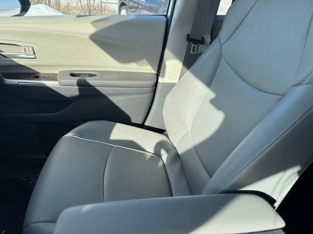 2024 Toyota Sienna XLE 8 Passenger