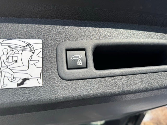 2024 Toyota Sienna XLE 8 Passenger