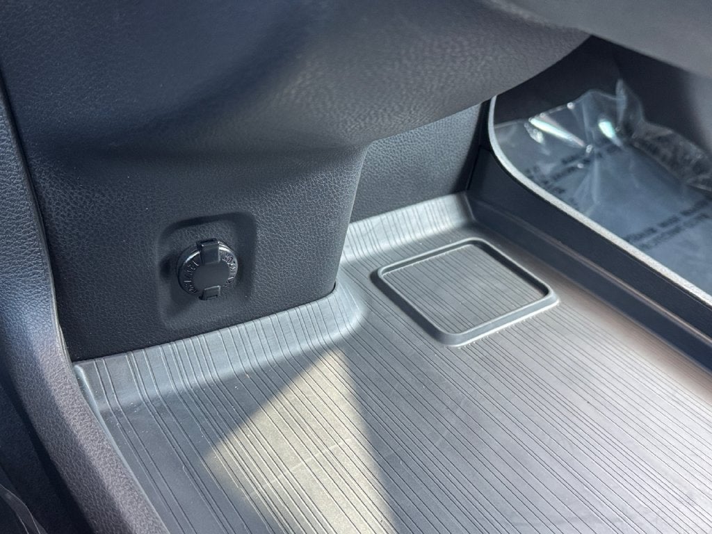 2025 Toyota Sienna XLE 7 Passenger