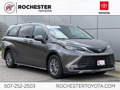 2023 Toyota Sienna XLE 7 Passenger