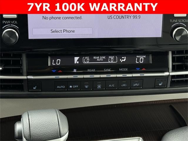 2023 Toyota Sienna XLE 7 Passenger