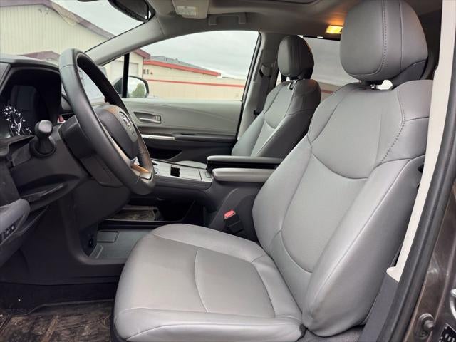 2023 Toyota Sienna XLE 7 Passenger