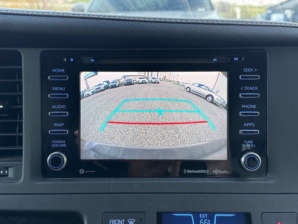 2018 Toyota Sienna XLE Premium 8 Passenger