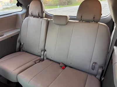 2018 Toyota Sienna XLE Premium 8 Passenger