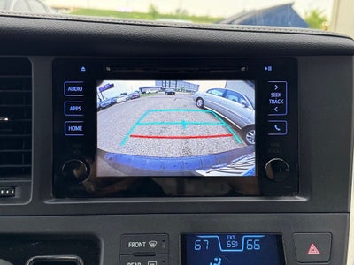 2017 Toyota Sienna XLE 8 Passenger