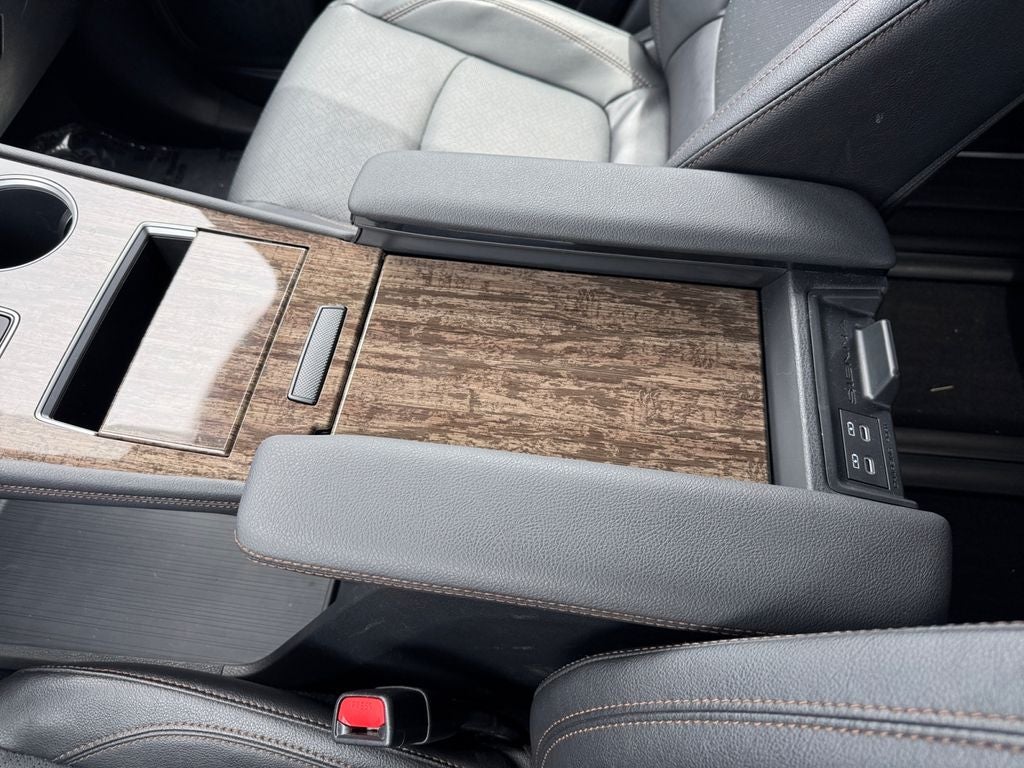 2025 Toyota Sienna Limited 7 Passenger