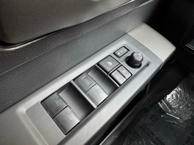 2023 Toyota Tundra SR5 4WD