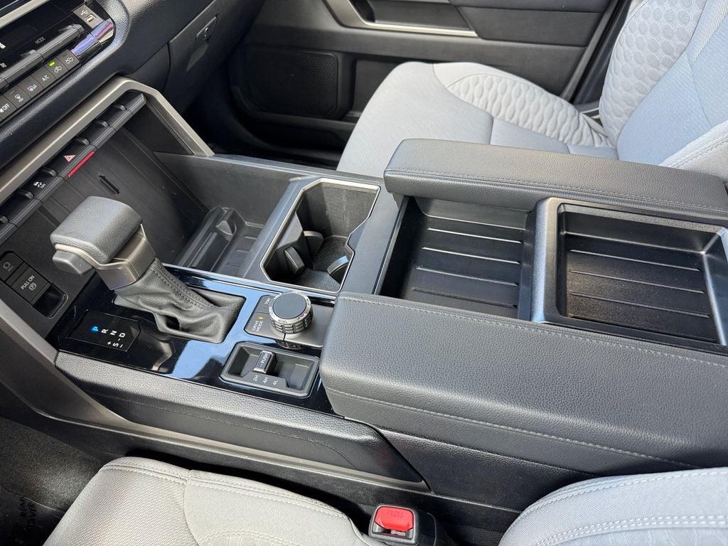 2025 Toyota Tundra SR5 4WD