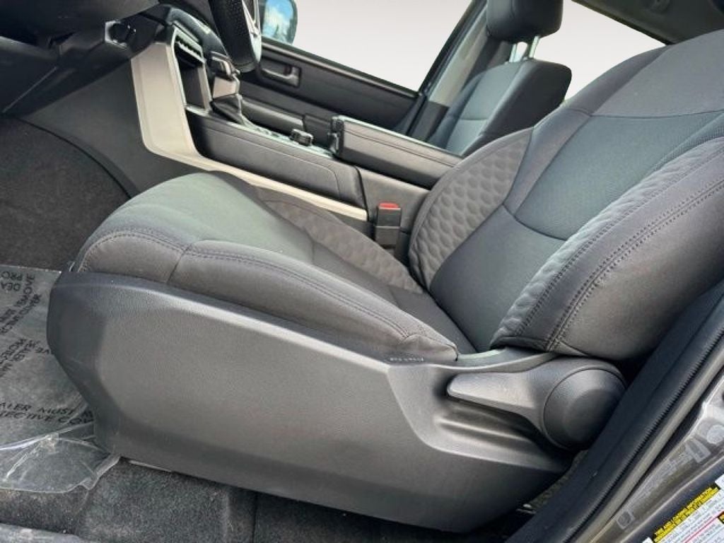 2024 Toyota Tundra SR5 4WD