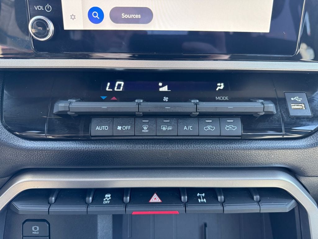 2025 Toyota Tundra SR5 4WD