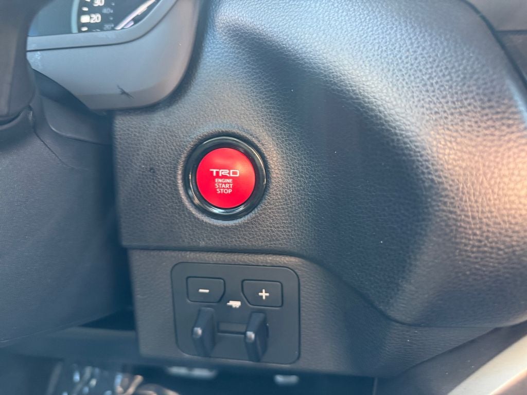 2025 Toyota Tundra SR5 4WD
