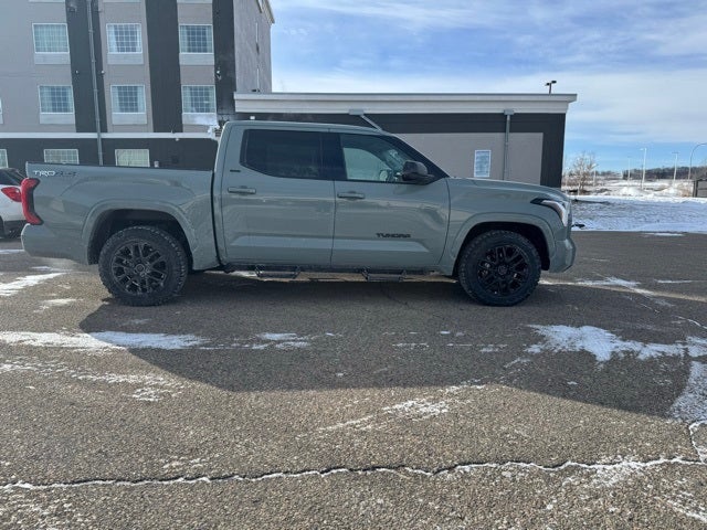 2022 Toyota Tundra SR5 4WD
