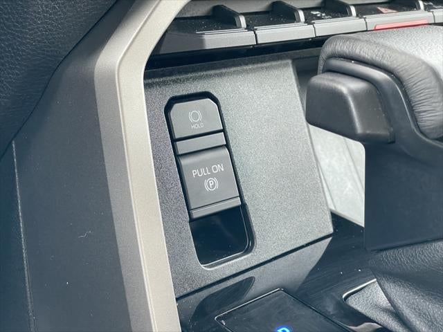 2022 Toyota Tundra SR5 4WD