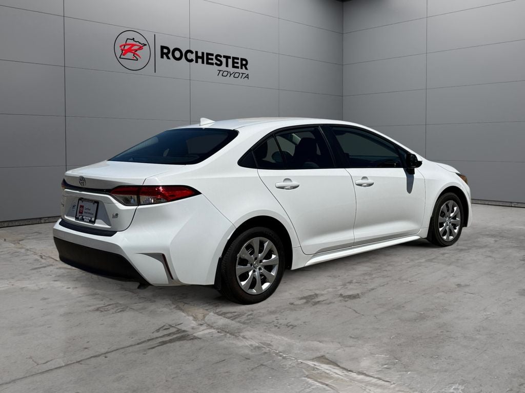 2025 Toyota Corolla LE FWD