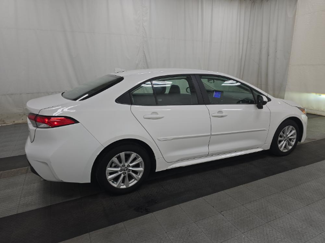 2024 Toyota Corolla LE FWD