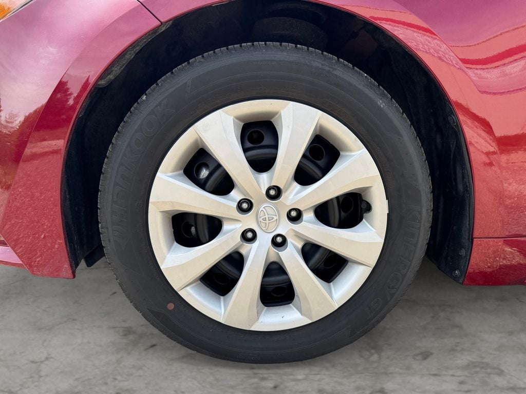2025 Toyota Corolla LE FWD