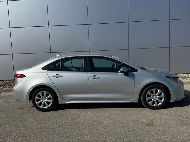 2025 Toyota Corolla LE FWD