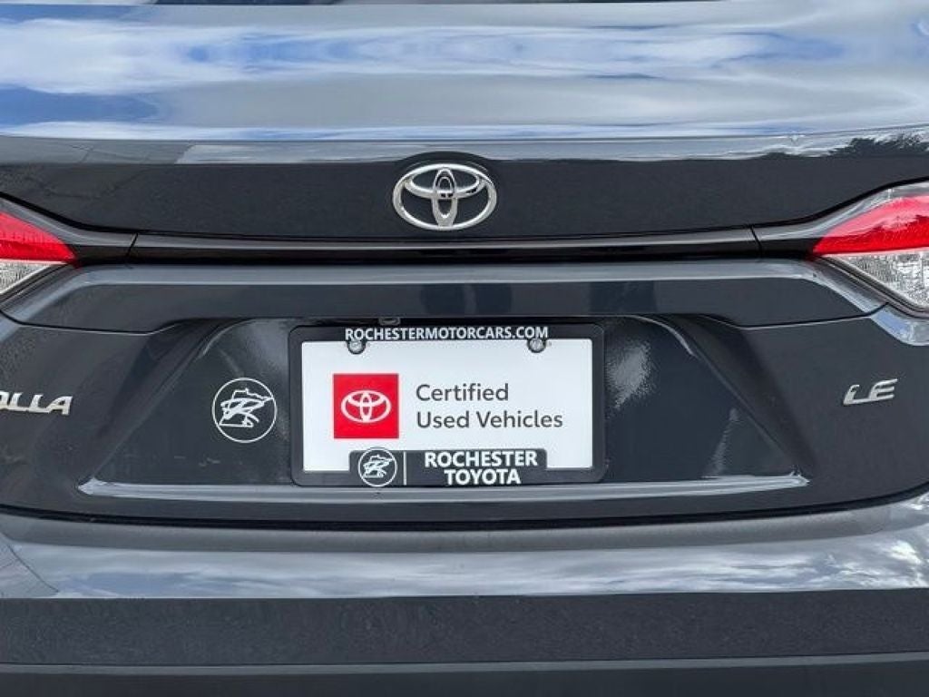 2025 Toyota Corolla LE FWD