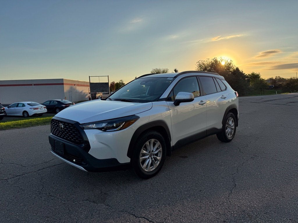 2024 Toyota Corolla Cross LE AWD