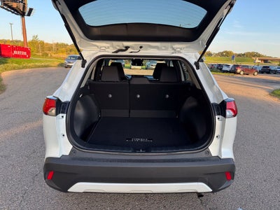 2024 Toyota Corolla Cross LE AWD