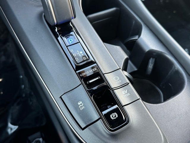 2023 Toyota Crown XLE AWD