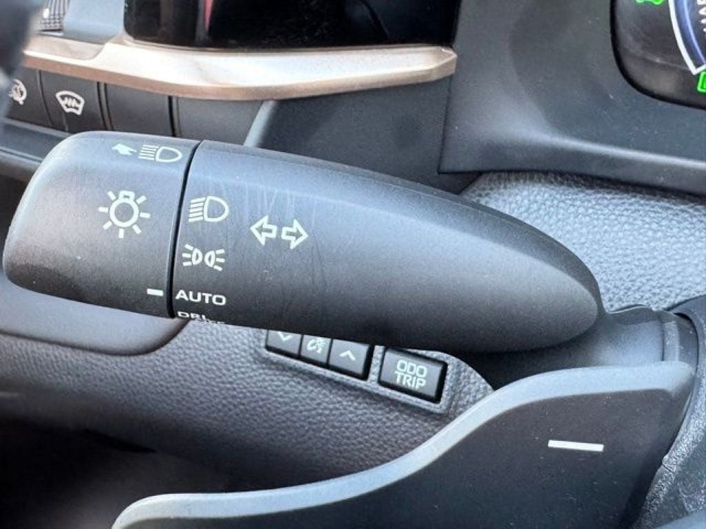 2025 Toyota Crown Signia Limited AWD