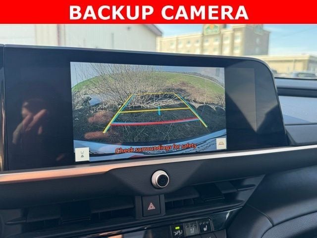 2025 Toyota Crown Signia Limited AWD
