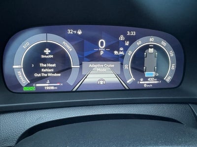 2025 Toyota Crown Signia XLE AWD