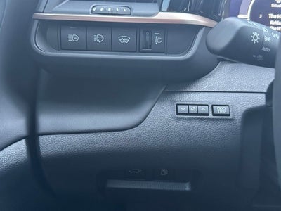 2025 Toyota Crown Signia XLE AWD