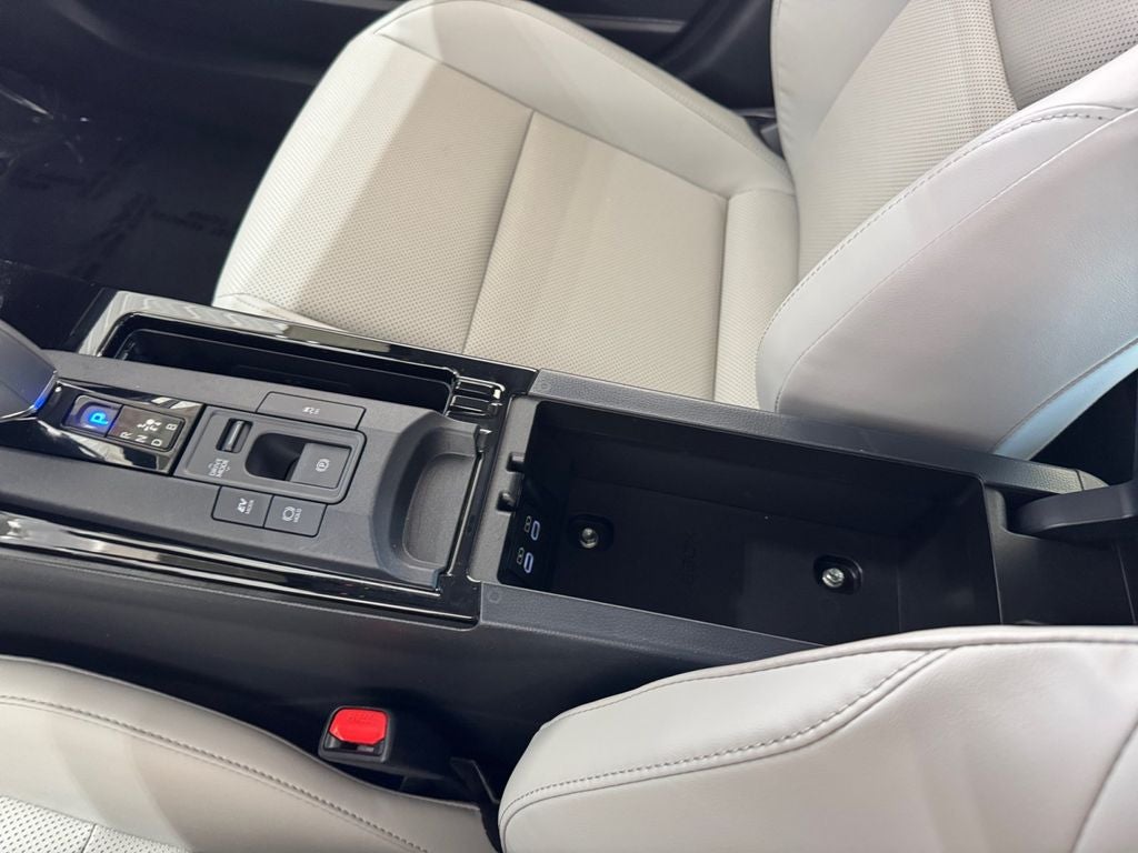 2024 Toyota Prius XLE AWD