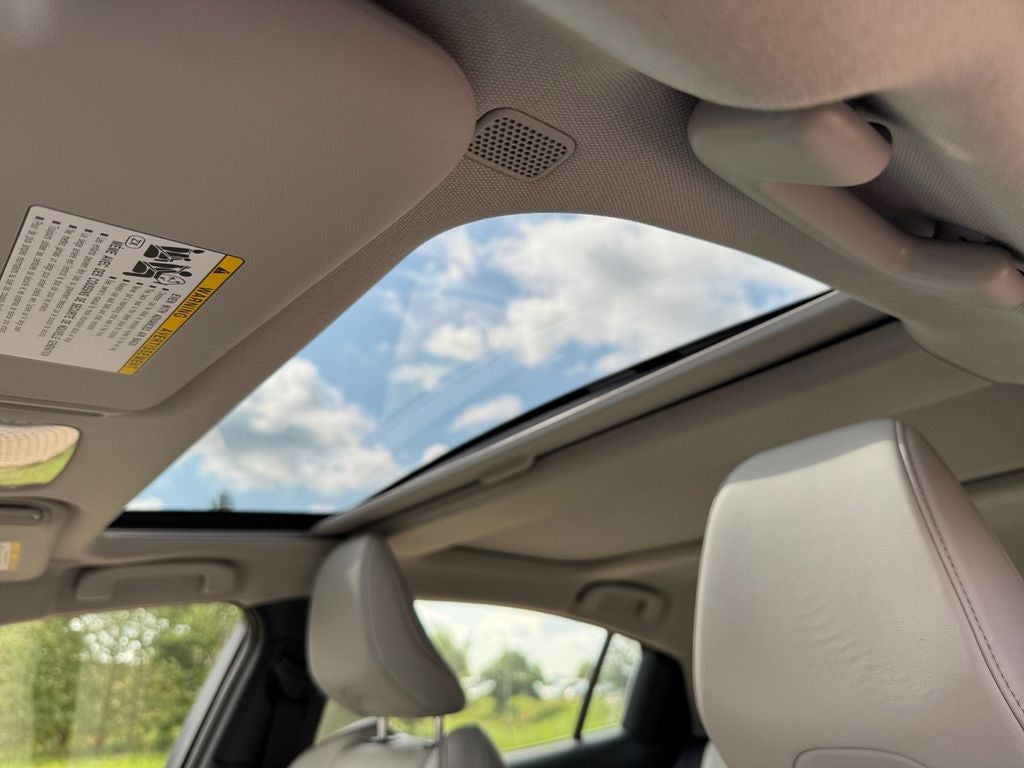 2024 Toyota Prius XLE AWD