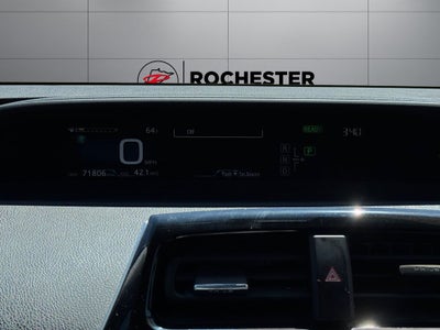 2016 Toyota Prius Three FWD