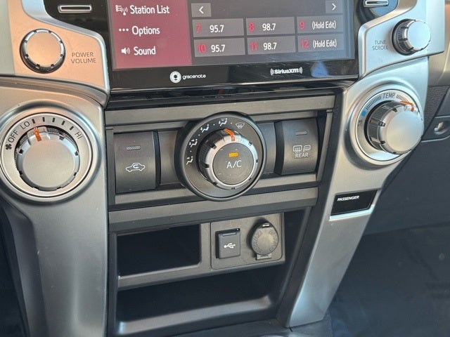 2024 Toyota 4Runner SR5 4WD