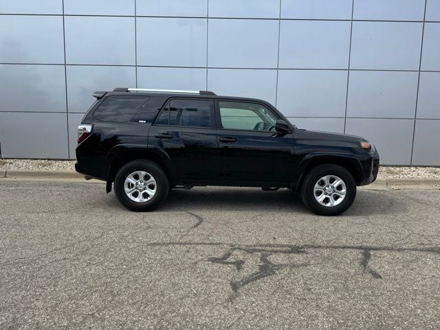 2024 Toyota 4Runner SR5 4WD