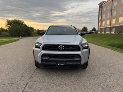 2025 Toyota 4Runner SR5 4WD
