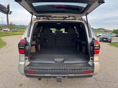 2025 Toyota 4Runner SR5 4WD