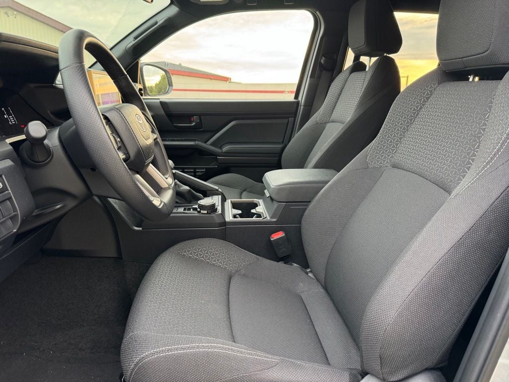 2025 Toyota 4Runner SR5 4WD