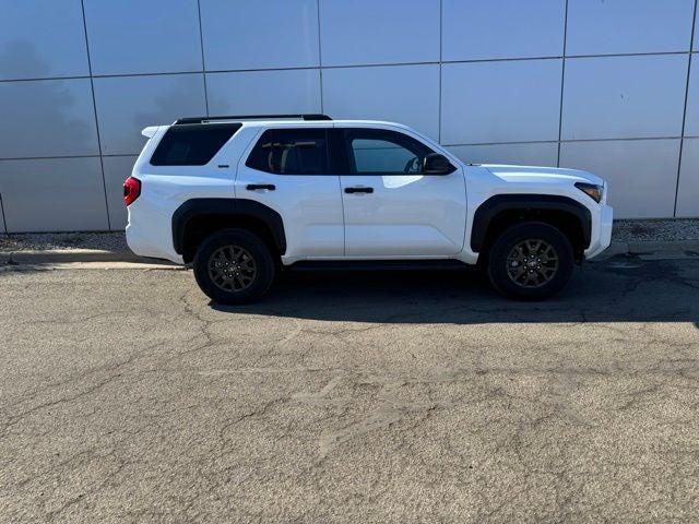 2025 Toyota 4Runner SR5 4WD