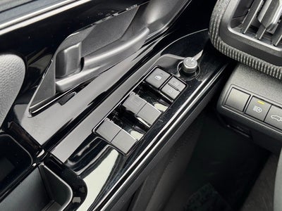 2023 Toyota bZ4X Limited AWD