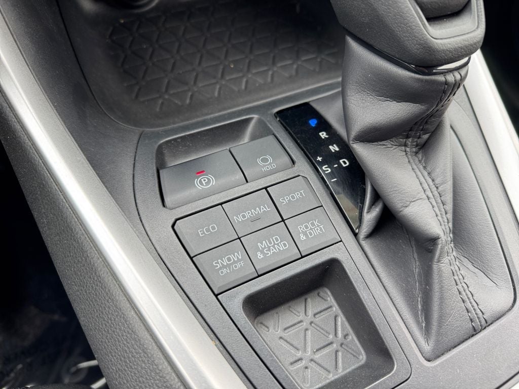 2023 Toyota RAV4 LE AWD