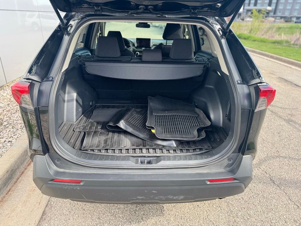 2023 Toyota RAV4 LE AWD