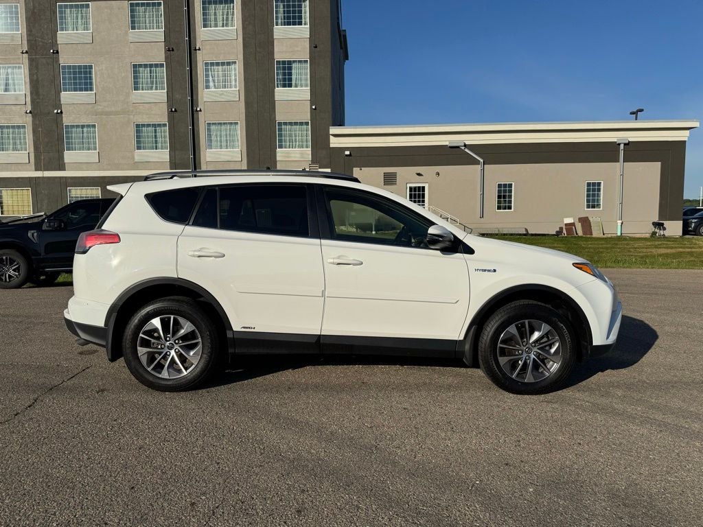 2018 Toyota RAV4 Hybrid LE AWD