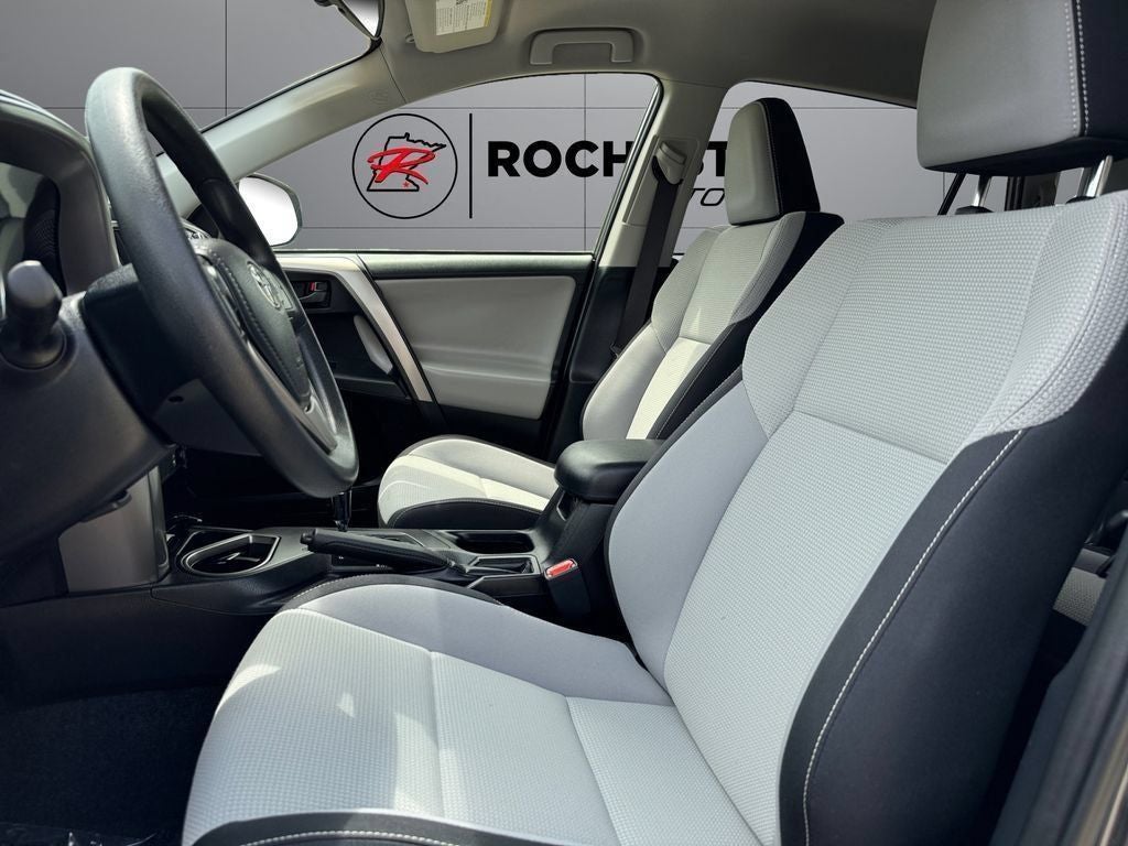 2018 Toyota RAV4 Hybrid LE AWD