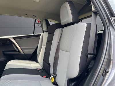 2018 Toyota RAV4 Hybrid LE AWD