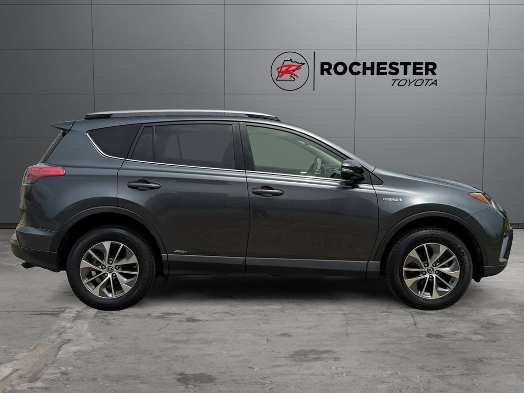 2018 Toyota RAV4 Hybrid LE AWD