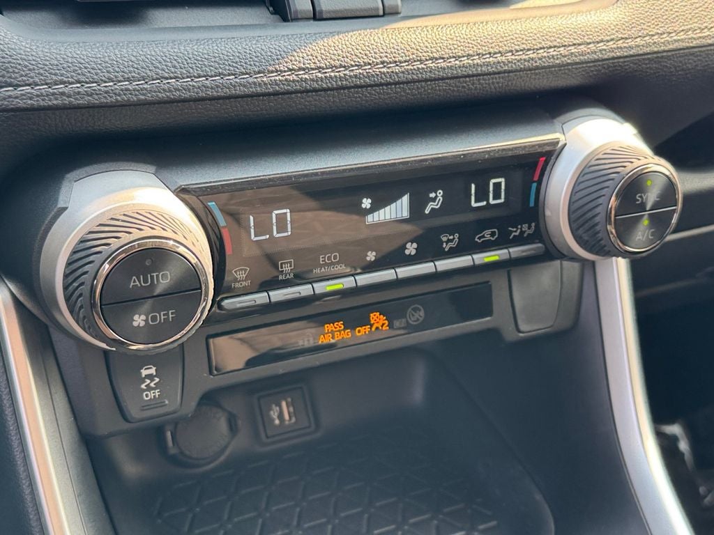 2025 Toyota RAV4 Hybrid XLE AWD